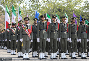 روز ارتش؛ درایتی که مقابل انحلال ایستاد