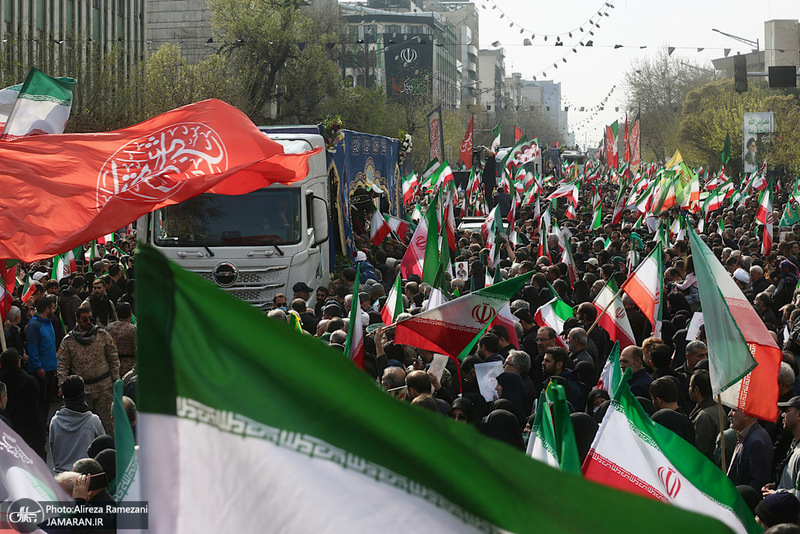 مراسم تشییع پیکرهای مطهر 84 شهید قهرمان ناوشکن دنا -2