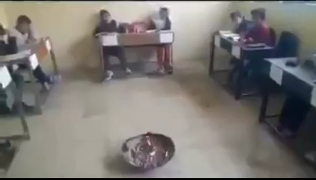 واکنش آموزش و پرورش آذربایجان شرقی به گرم کردن کلاس درس روستایی با هیزم