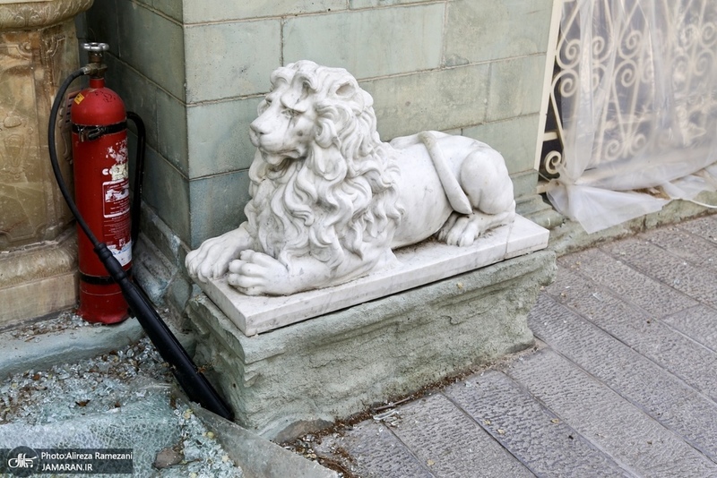 خسارات برجاى مانده از جنگ رمضان در كاخ سعد آباد