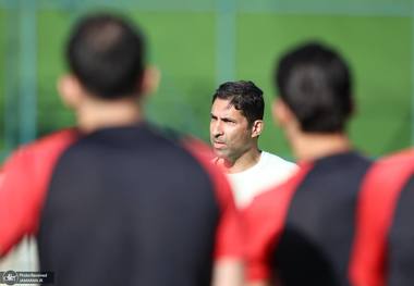 هاشمیان: تحت تاثیر فشار فضای مجازی قرار نمی‌گیریم