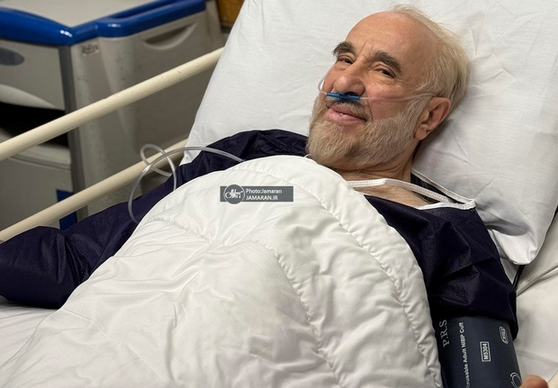 اولین فیلم از سید محمد خاتمی در بیمارستان پس از عارضه قلبی + عکس