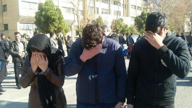 سه کیف قاپ حرفه ای خیابان های شیراز به دام پلیس افتادند