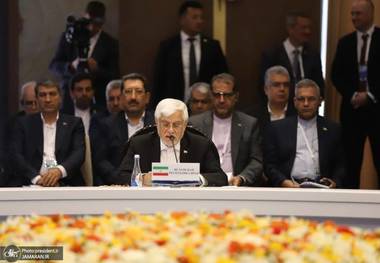 عارف: همکاری ایران و کشورهای عضو اتحادیه اقتصادی اور آسیا تنها یک مشارکت اقتصادی نبوده بلکه یک راهبرد بلندمدت است/ مداخلات خارج از منطقه در منطقه کمکی به امنیت پایدار نخواهد کرد