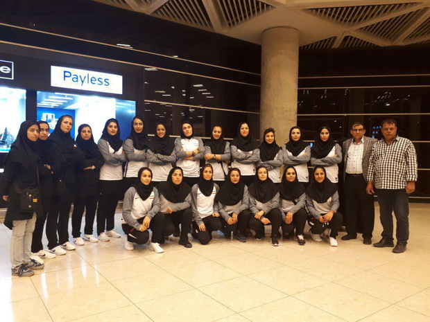 تیم هندبال بانوان شهید چمران لارستان وارد کشور اردن شد