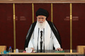 علم‌الهدی: هیچکس را بهتر از آقا مجتبی نیافتیم/ سرویس‌های امنیتی، مجلس خبرگان را از برگزاری جلسه برحذر می‌داشتند؛ می‌ترسیدند آنها ترور شوند/ حاج آقامجتبی امور را از طریق مکاتبات و ارتباطات کتبی مدیریت می‌کند/ وصیتنامه رهبر شهید نزد پسرانش است