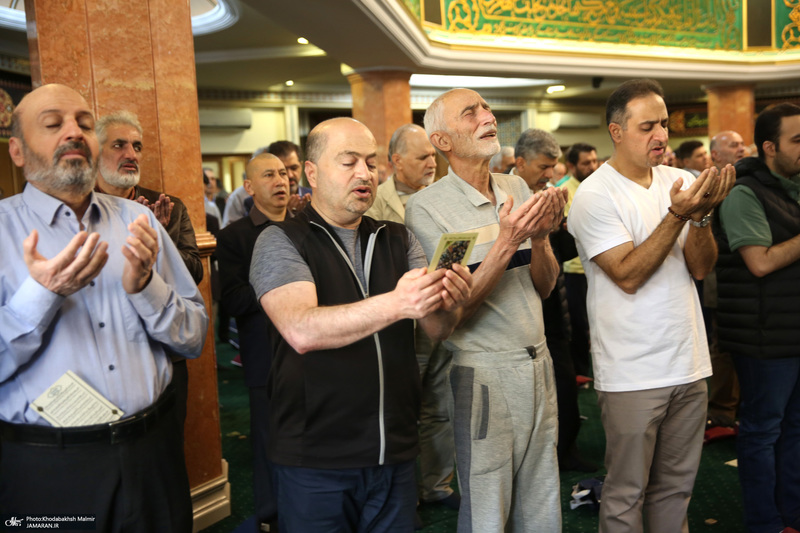 اقامه نماز عید سعید فطر در حسینیه شماره 2 جماران