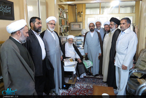 دیدار اعضای موسسه تنظیم و نشر آثار امام خمینی(س) نمایندگی قم با جمعی از مراجع و علما