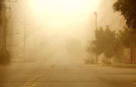 گرد و غبار در هوای آبادان به 21 برابر حد مجاز رسید