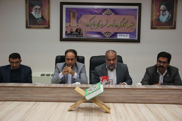مسئولان برای ثبت جهانی‌ سرو ابرکوه بیشتر تلاش کنند