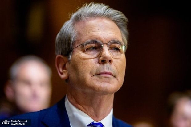 وزیر خزانه‌داری آمریکا از تحریم شرکت‌های هواپیمایی ایرانی خبر داد