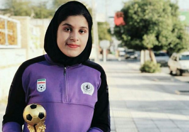 دختر فوتبالیست مرکزی به اردوی تیم ملی دعوت شد
