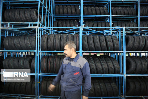 تولید کارخانه بارز کردستان روزانه به ۲۰ هزار حلقه لاستیک می‌رسد