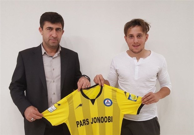 بازیکن استقلال به پارس جنوبی جم پیوست+ عکس
