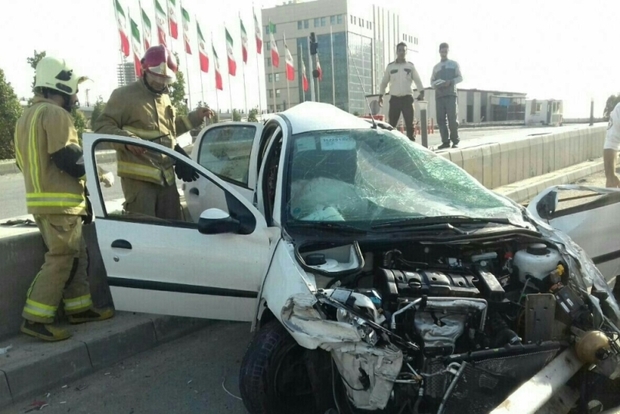 تصادف 206 در شهرک شهید باقری تهران یک کشته داشت