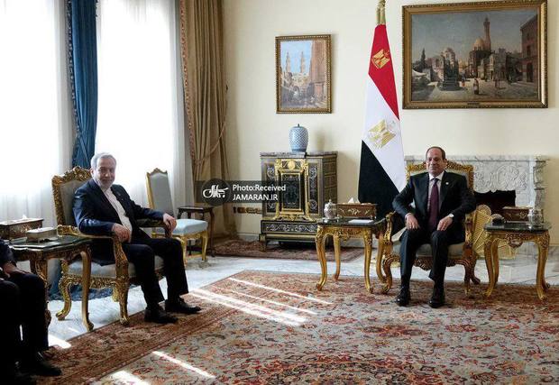 عراقچی عکسی از فرش دستبافت ایرانی در  دفتر رئیس جمهور مصر منتشر کرد