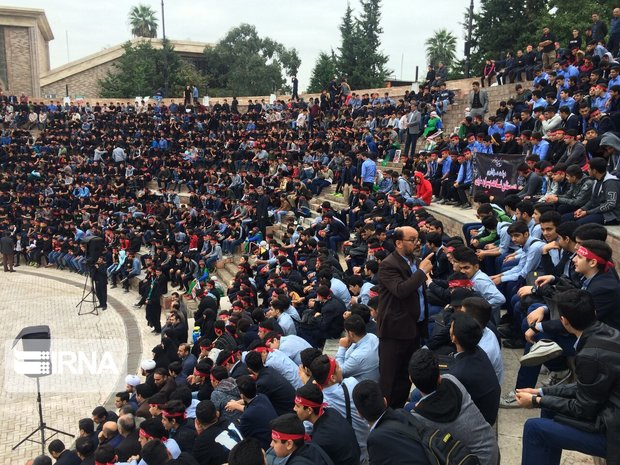 دانش‌آموزان مازندران در سوگ پیامبر(ص) دست به سینه شدند