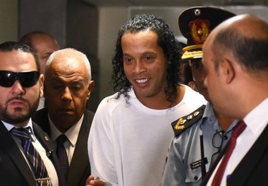 قاضی درخواست آزادی رونالدینیو را رد کرد 
