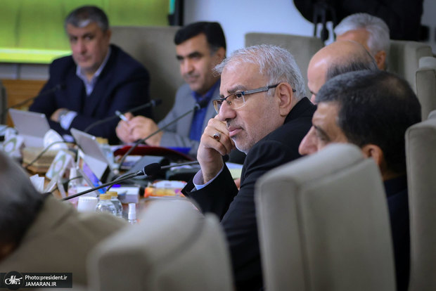 وزیر نفت: ایران از سهمش در میدان آرش نمی‌گذرد؛ انتظار داریم مباحث با مذاکره حل‌وفصل شود/ به هر جا اراده کنیم نفت صادر می‌کنیم