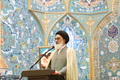 امام جمعه قم: عبور از خطوط قرمز و منویات رهبر انقلاب خلاف شرع و قانون است/ دشمن با روایت سازی‌های غلط به دنبال ناامیدی مردم و تفرقه در کشور است 