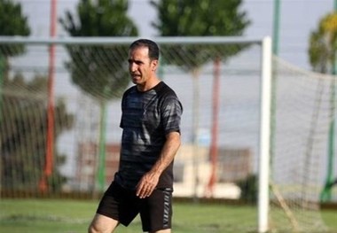 مربی پیکان: نه از داوری گله می‌کنیم نه دنبال ضدفوتبال هستیم
