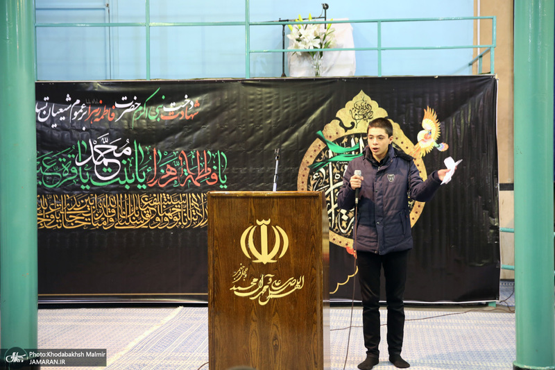 بازدید جمعی از دانش آموزان شاهد م 18