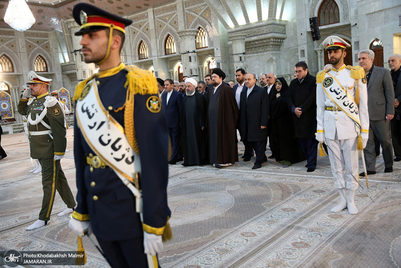 تجدید میثاق رئیس جمهور و اعضای هیأت دولت با آرمان‌های حضرت امام(س)