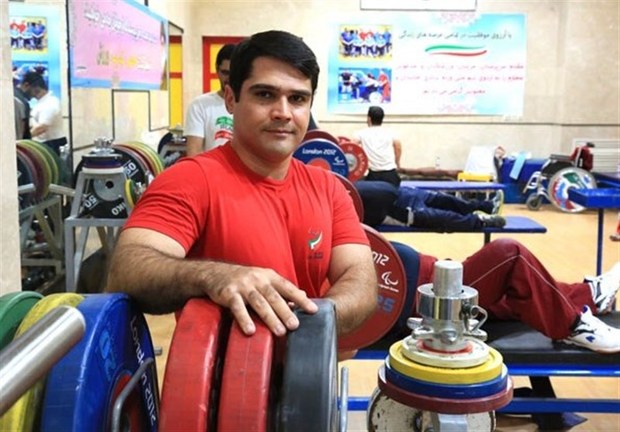  مرادی به مدال نقره دست یافت
