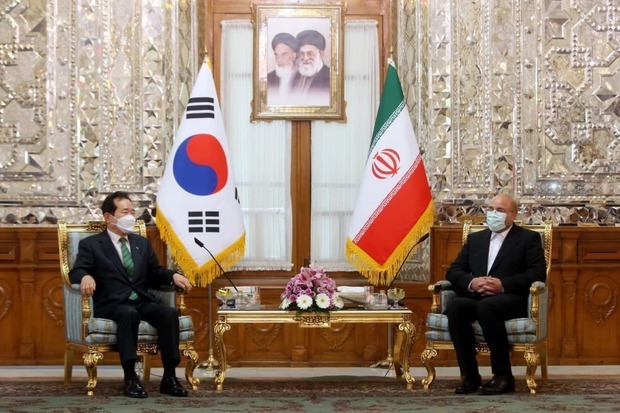 انتقادات قالیباف و لاریجانی از کره جنوبی در دیدار با نخست وزیر این کشور