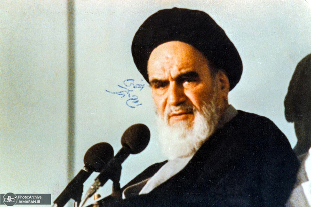 امام خمینی (ره) ارزش‌های اسلامی را در کشور احیا کرد