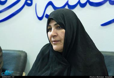 همسر مصطفی تاجزاده مطرح کرد: نگرانی خانواده برخی زندانیان در شرایط جنگ/ درخواست افزایش ساعات تماس تلفنی با خانواده ها