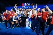 روز پایانی لیگ ملت های والیبال/ روس ها جام را بالای سر بردند