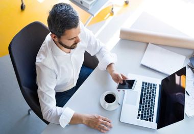 اگر لپ‌تاپمان شارژ نشد؛ چه کنیم؟
