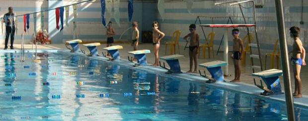 اردبیل میزبان مسابقات شنای قهرمانی نوجوانان کشور شد