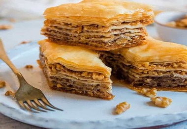 طرز تهیه باقلوای بدون فر

