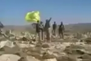 برافراشته شدن پرچم حزب الله لبنان برفراز ارتفاعات عرسال