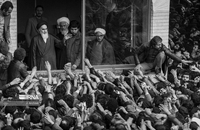 روز شمار انقلاب؛ دیدار در مدرسه علوی، دیدار با امام خمینی (7)
