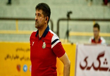 نفرزاده سرمربی تیم والیبال خاتم اردکان شد
