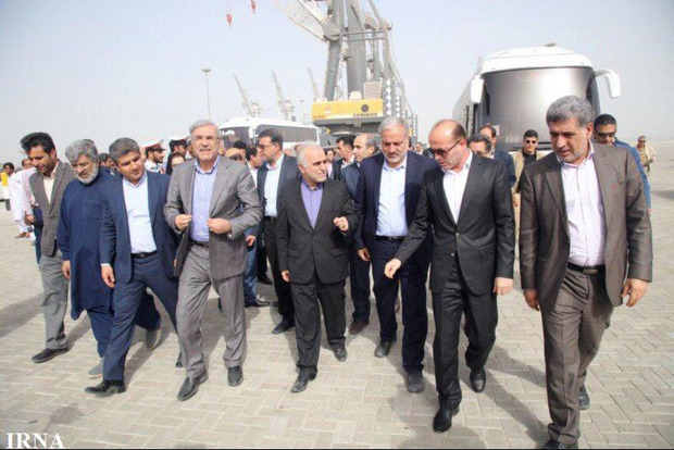 وزیر اقتصاد از بندر شهید بهشتی چابهار بازدید کرد