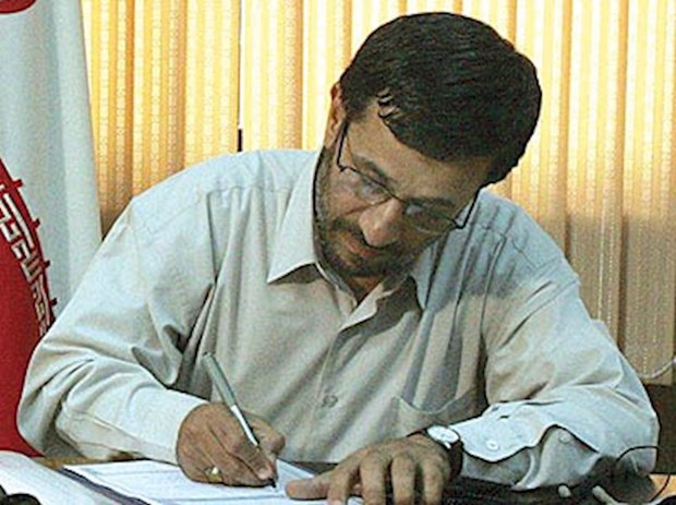 رمزگشایی از روند نامه‌نگاری‌های احمدی‌نژاد