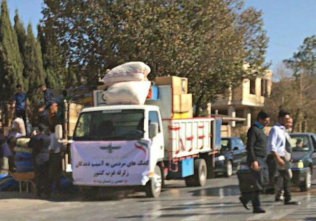 زرتشتیان یزد به کمک زلزله زدگان شتافتد  ارسال دو کامیون لوازم ضروری
