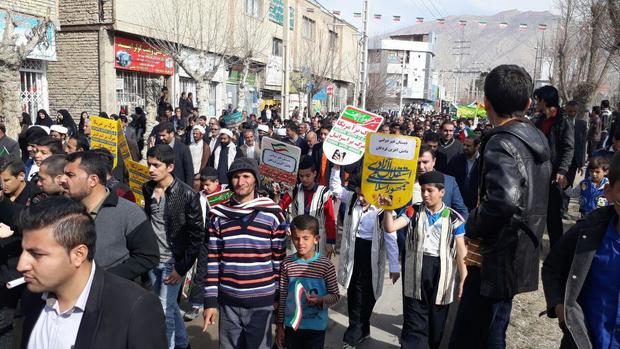راهپیمایی 22 بهمن امید به آینده را در دل ها زنده نگه می دارد