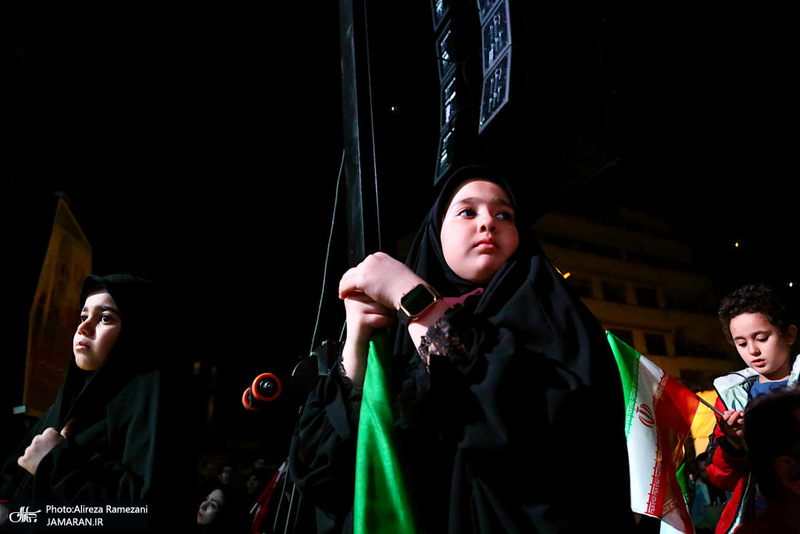 تجمع مردمی در میدان انقلاب اسلامی تهران