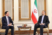 سفیر چین با وزیر خارجه ایران دیدار و خداحافظی کرد
