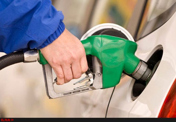 سود کاذب   300درصدی عامل صف‌های طولانی بنزین در زاهدان است