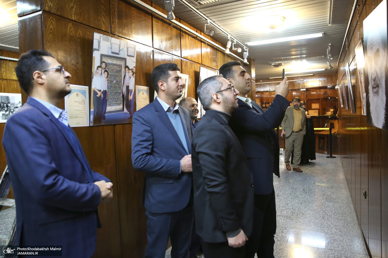 بازدید کنندگان حسینیه جماران
