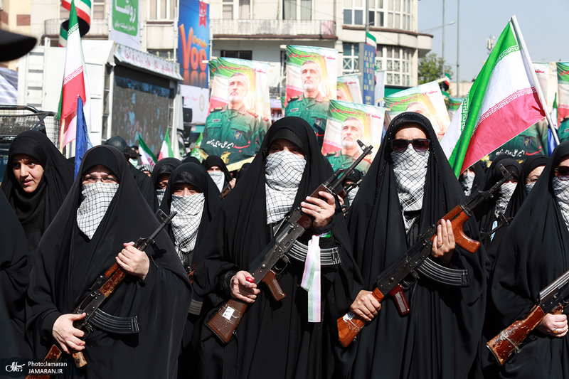 راهپیمایی دختران «جان‌فدای ایران»- ۲