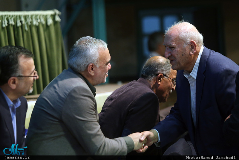 دیدار وزیر ورزش و جوانان و جمعی از ورزشکاران با سید حسن خمینی 