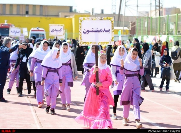 گزارش تصویری اختتامیه یازدهمین المپیاد دانش آموزی در آبادان