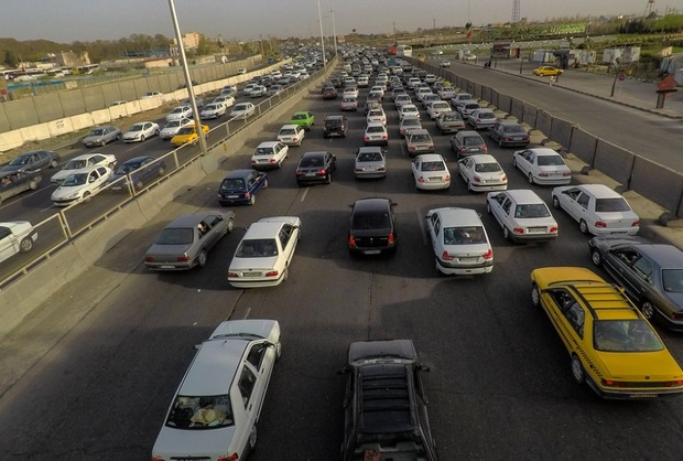 تردد خودروها در جاده های خراسان شمالی افزایش یافت